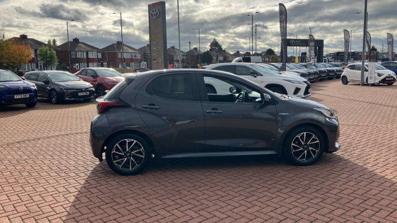 Toyota Yaris 1.5 Hybrid Design 5dr CVT Hybrid Hatchback